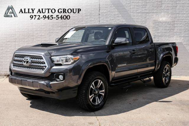 2017 Toyota Tacoma TRD Sport 4WD photo