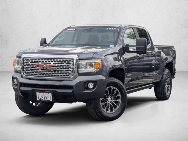 2017 GMC Canyon 2WD SLE RWD photo