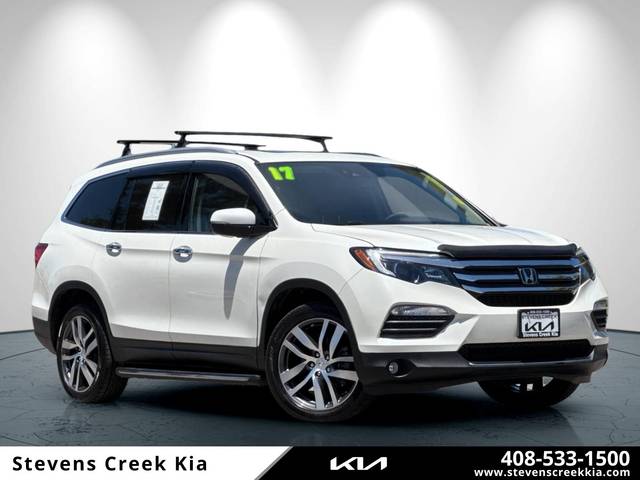 2017 Honda Pilot Elite AWD photo