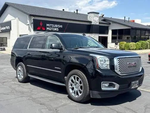 2017 GMC Yukon XL Denali 4WD photo