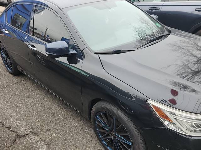 2017 Honda Accord EX-L V6 FWD photo