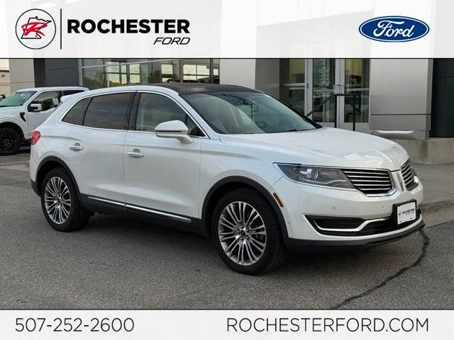 2017 Lincoln MKX Reserve AWD photo
