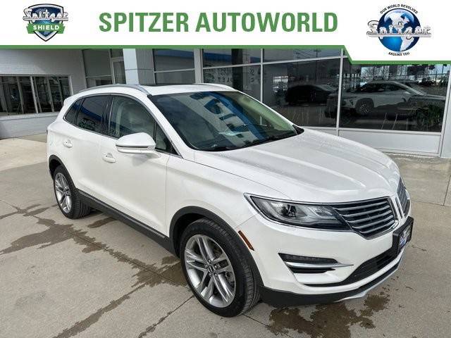 2017 Lincoln MKC Reserve AWD photo