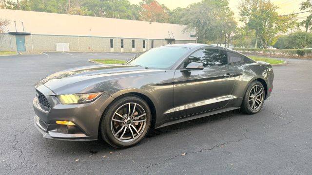 2017 Ford Mustang EcoBoost RWD photo