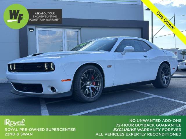 2017 Dodge Challenger SRT 392 RWD photo