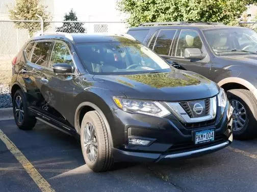 2017 Nissan Rogue SL AWD photo