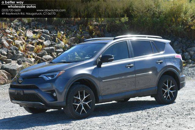 2017 Toyota RAV4 SE AWD photo