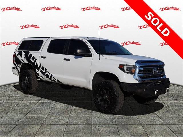 2017 Toyota Tundra SR5 4WD photo