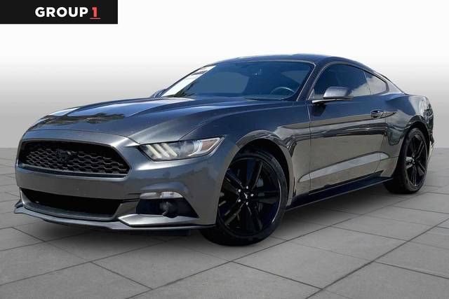 2017 Ford Mustang EcoBoost RWD photo