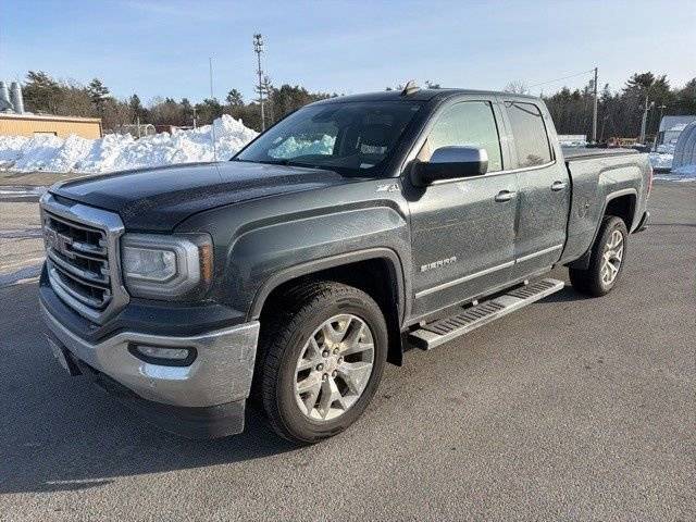 2017 GMC Sierra 1500 SLT 4WD photo