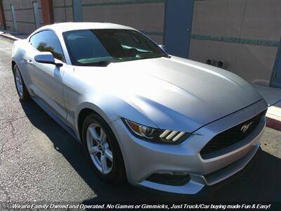 2017 Ford Mustang V6 RWD photo