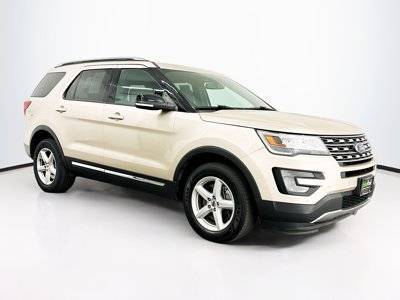 2017 Ford Explorer XLT 4WD photo