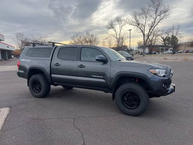 2017 Toyota Tacoma TRD Off Road 4WD photo