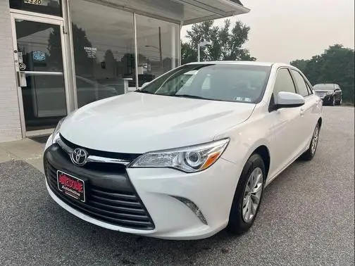 2017 Toyota Camry LE FWD photo