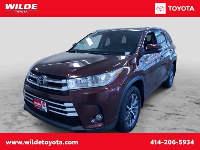 2017 Toyota Highlander XLE AWD photo