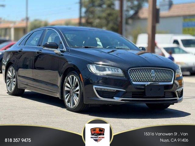 2017 Lincoln MKZ Hybrid Reserve FWD photo