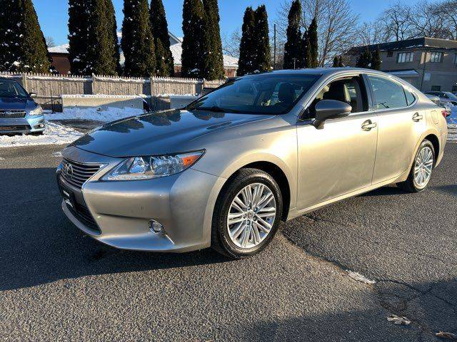 2015 Lexus ES Crafted Line FWD photo