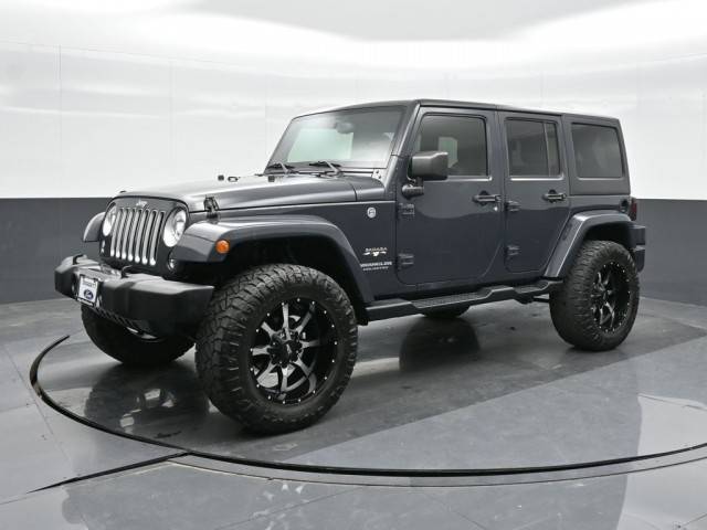 2017 Jeep Wrangler Unlimited Sahara 4WD photo