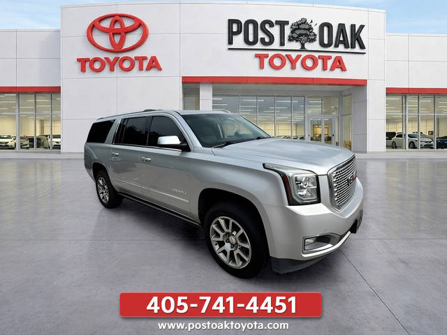 2017 GMC Yukon XL Denali RWD photo