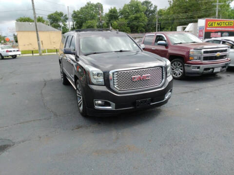 2017 GMC Yukon XL Denali 4WD photo
