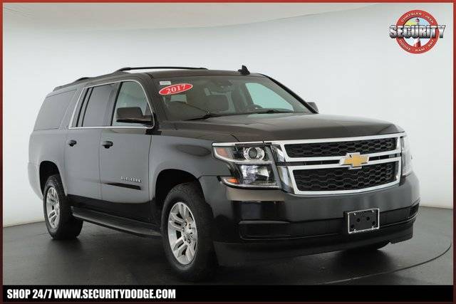 2017 Chevrolet Suburban LT RWD photo