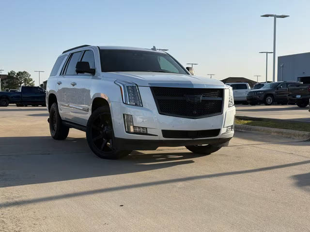 2017 Cadillac Escalade Platinum 4WD photo