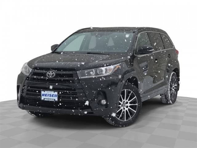 2017 Toyota Highlander SE AWD photo