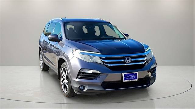 2017 Honda Pilot Elite AWD photo