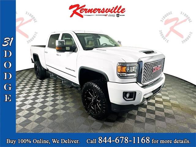 2017 GMC Sierra 2500HD Denali 4WD photo