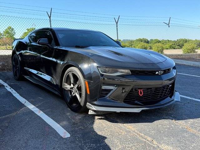 2017 Chevrolet Camaro 2SS RWD photo