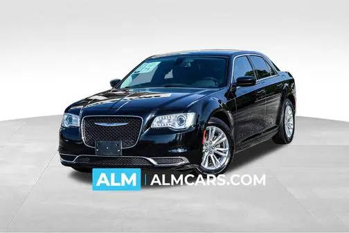 2017 Chrysler 300 Limited RWD photo