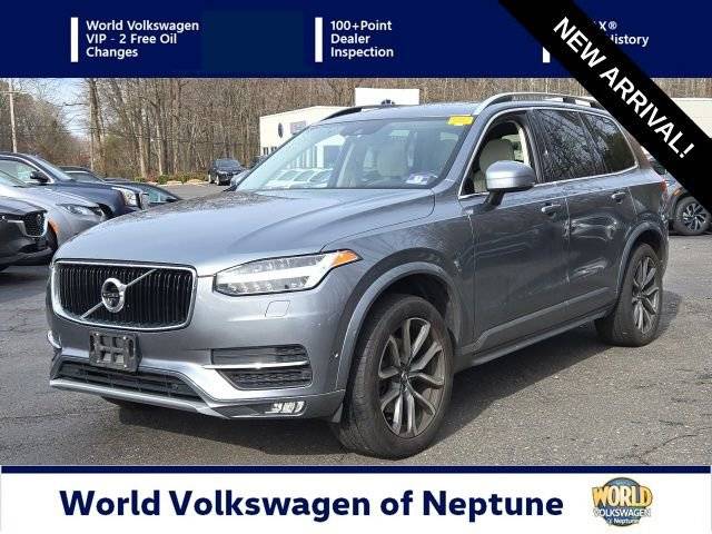2017 Volvo XC90 Momentum AWD photo