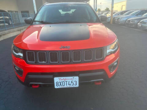 2017 Jeep Compass Trailhawk 4WD photo