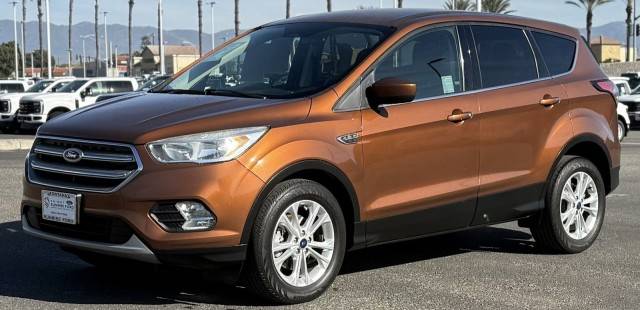 2017 Ford Escape SE FWD photo