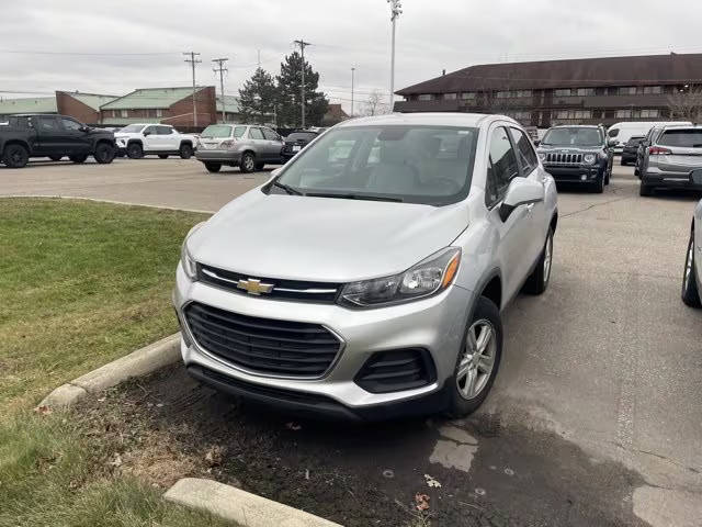 2017 Chevrolet Trax LS AWD photo