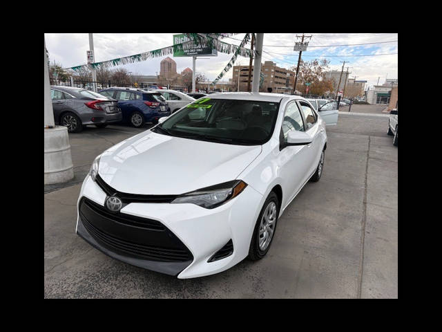 2017 Toyota Corolla LE FWD photo