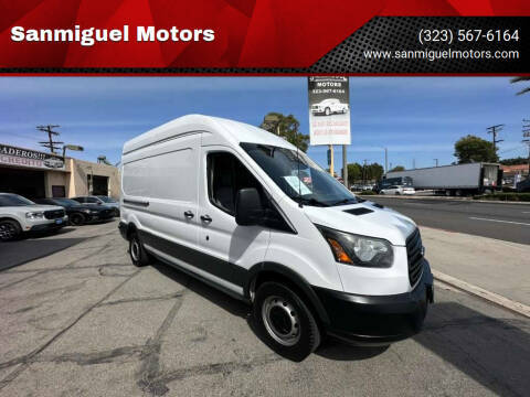 2017 Ford Transit Van RWD photo