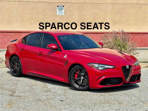2017 Alfa Romeo Giulia  RWD photo