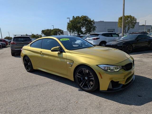2015 BMW M4  RWD photo