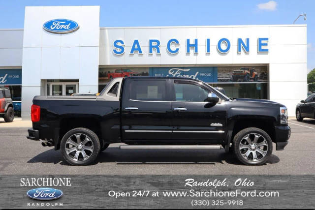 2017 Chevrolet Silverado 1500 High Country 4WD photo