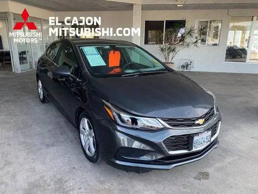2017 Chevrolet Cruze LT FWD photo