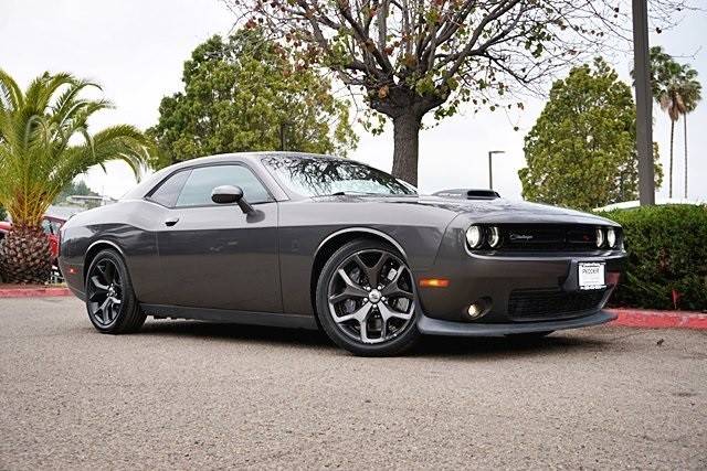 2017 Dodge Challenger 392 Hemi Scat Pack Shaker RWD photo