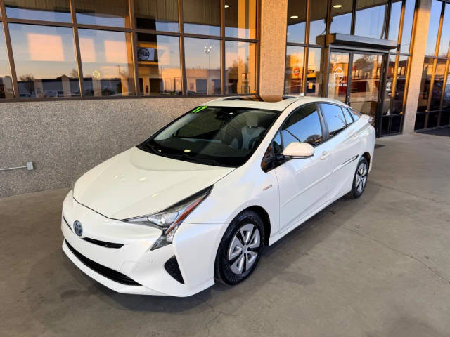 2017 Toyota Prius Three FWD photo