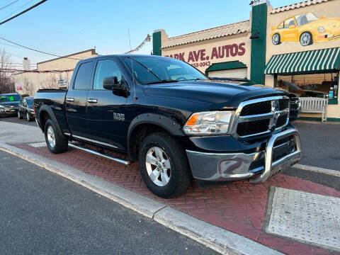 2017 Ram 1500 SLT 4WD photo