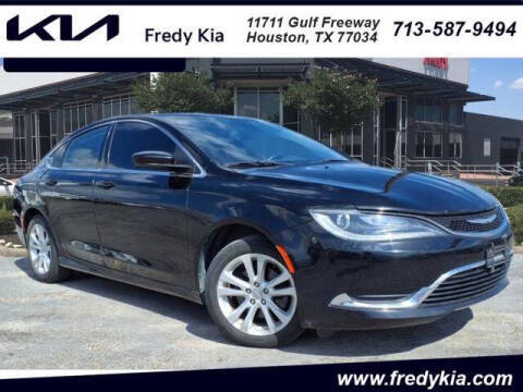 2016 Chrysler 200 Limited FWD photo