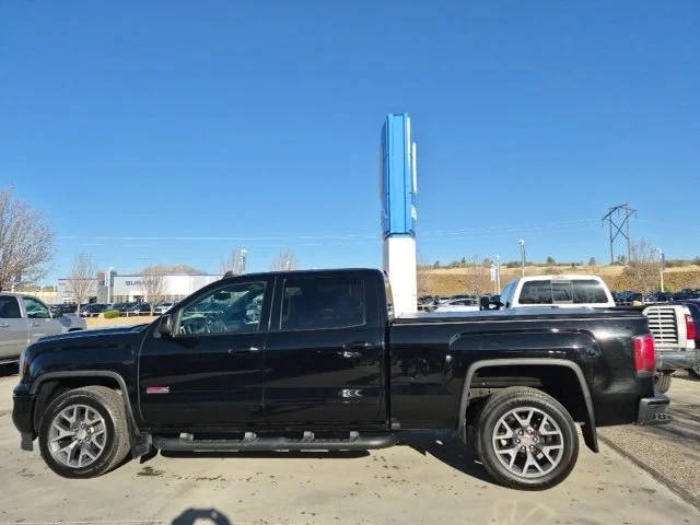 2017 GMC Sierra 1500 SLT 4WD photo