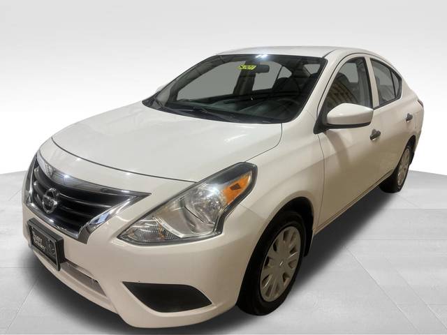 2017 Nissan Versa S Plus FWD photo