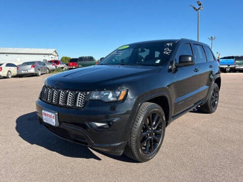 2017 Jeep Grand Cherokee Altitude 4WD photo