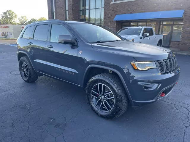 2017 Jeep Grand Cherokee Trailhawk 4WD photo