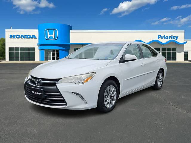2017 Toyota Camry LE FWD photo